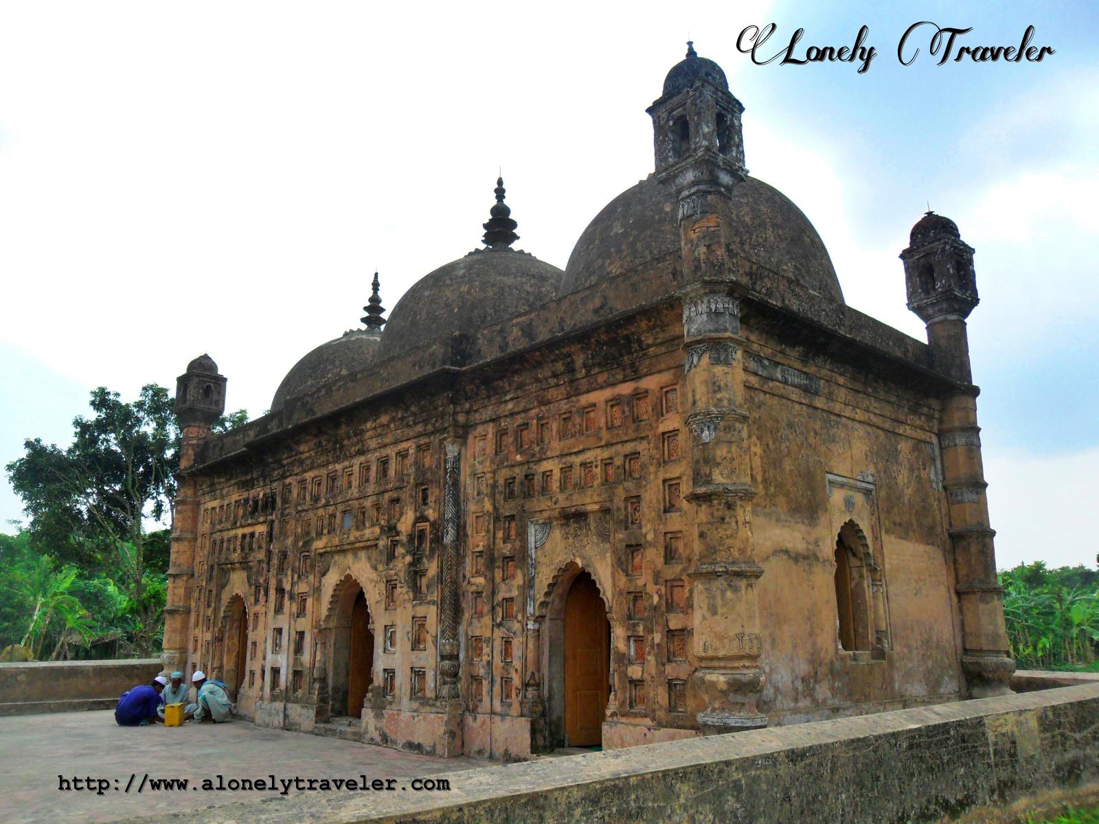 Nayabad Mosque In Dinajpur – Lonely Traveler